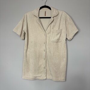 Harlow Beige Button Down Terry Short Sleeve Shirt Size S Gender Free Comfortable